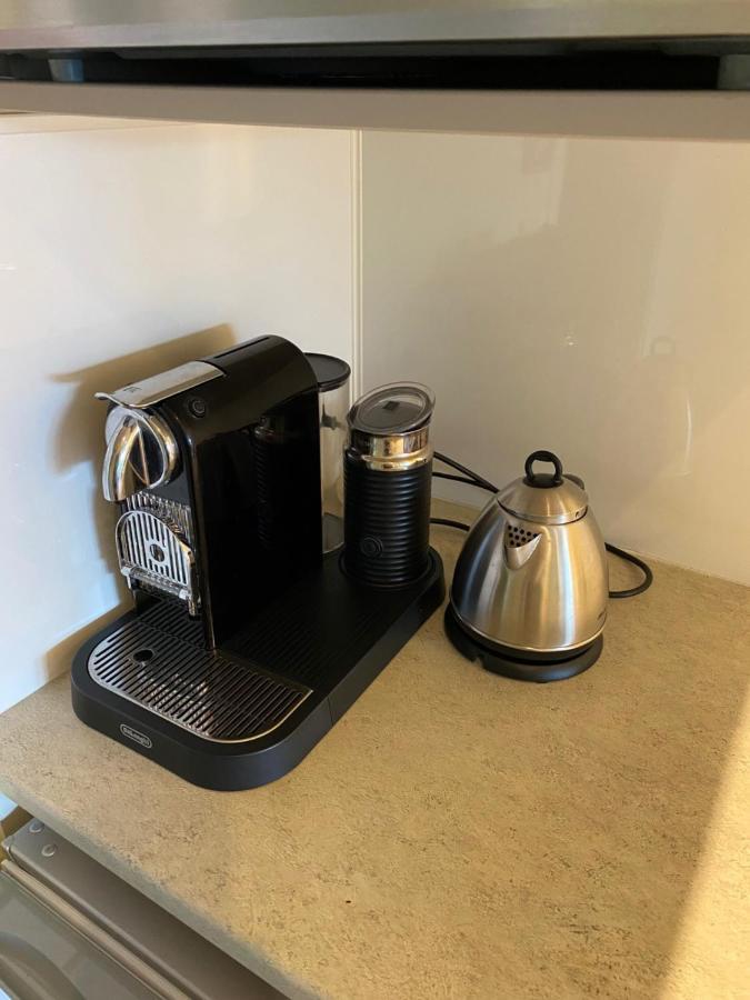 拉塞尔 贝尔洛克旅舍酒店 外观 照片